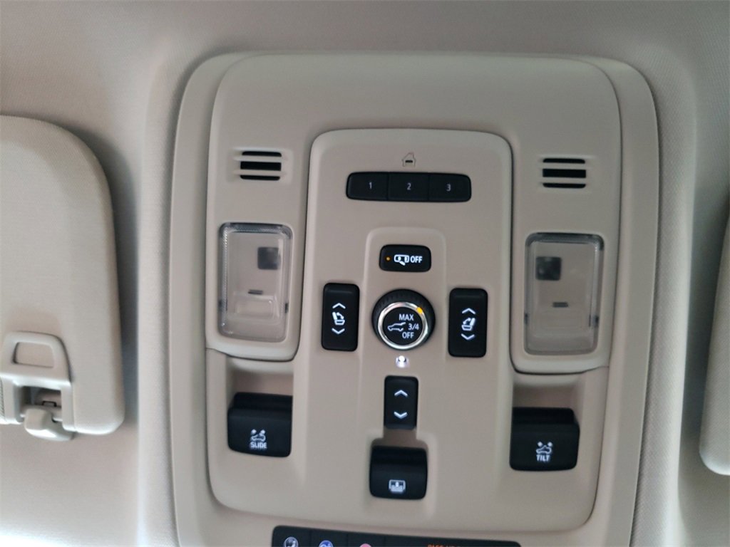 Used 2024 GMC Yukon XL Denali image 34