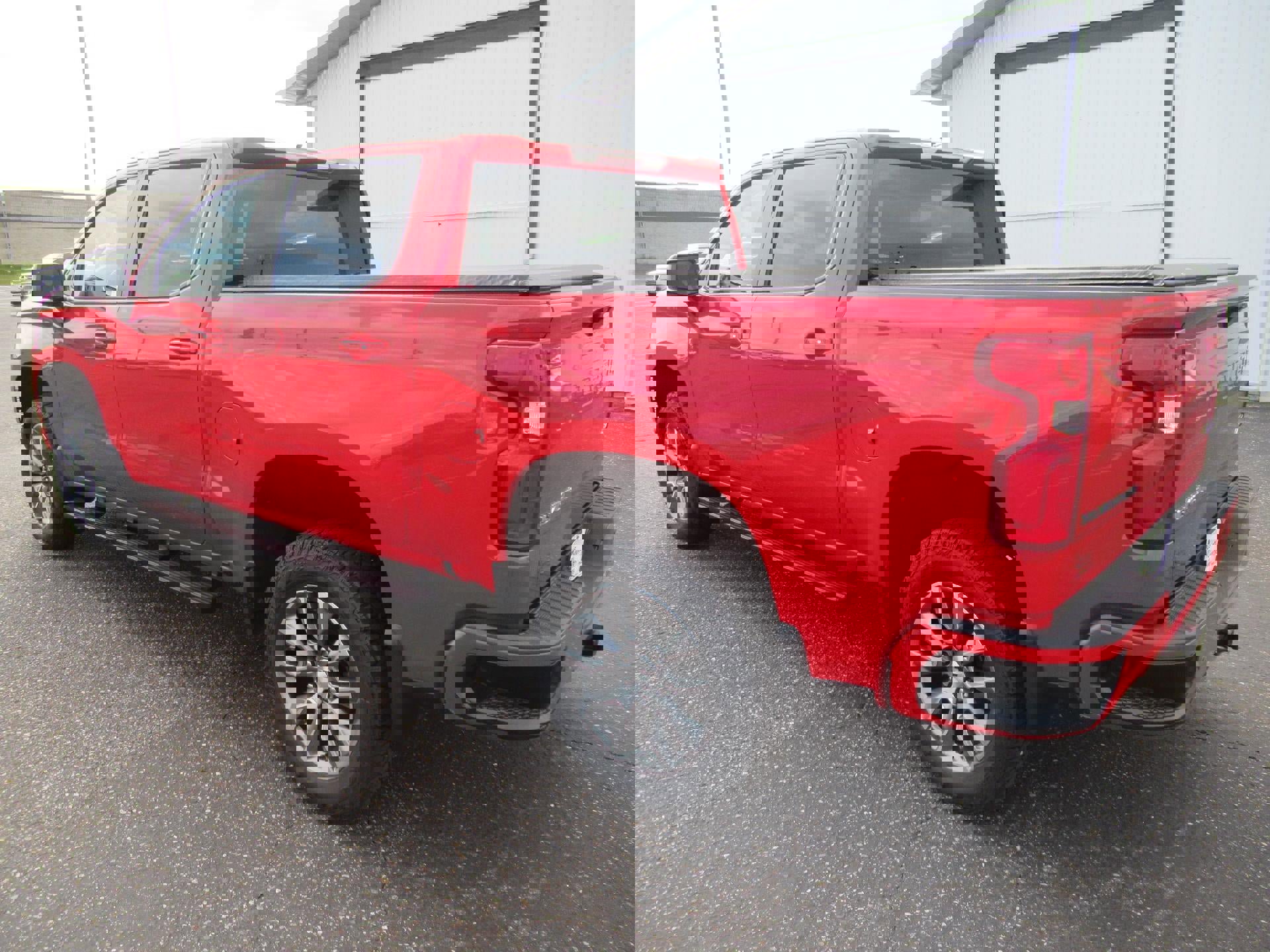 Used 2019 Chevrolet Silverado 1500 RST AWD/4WD image 7
