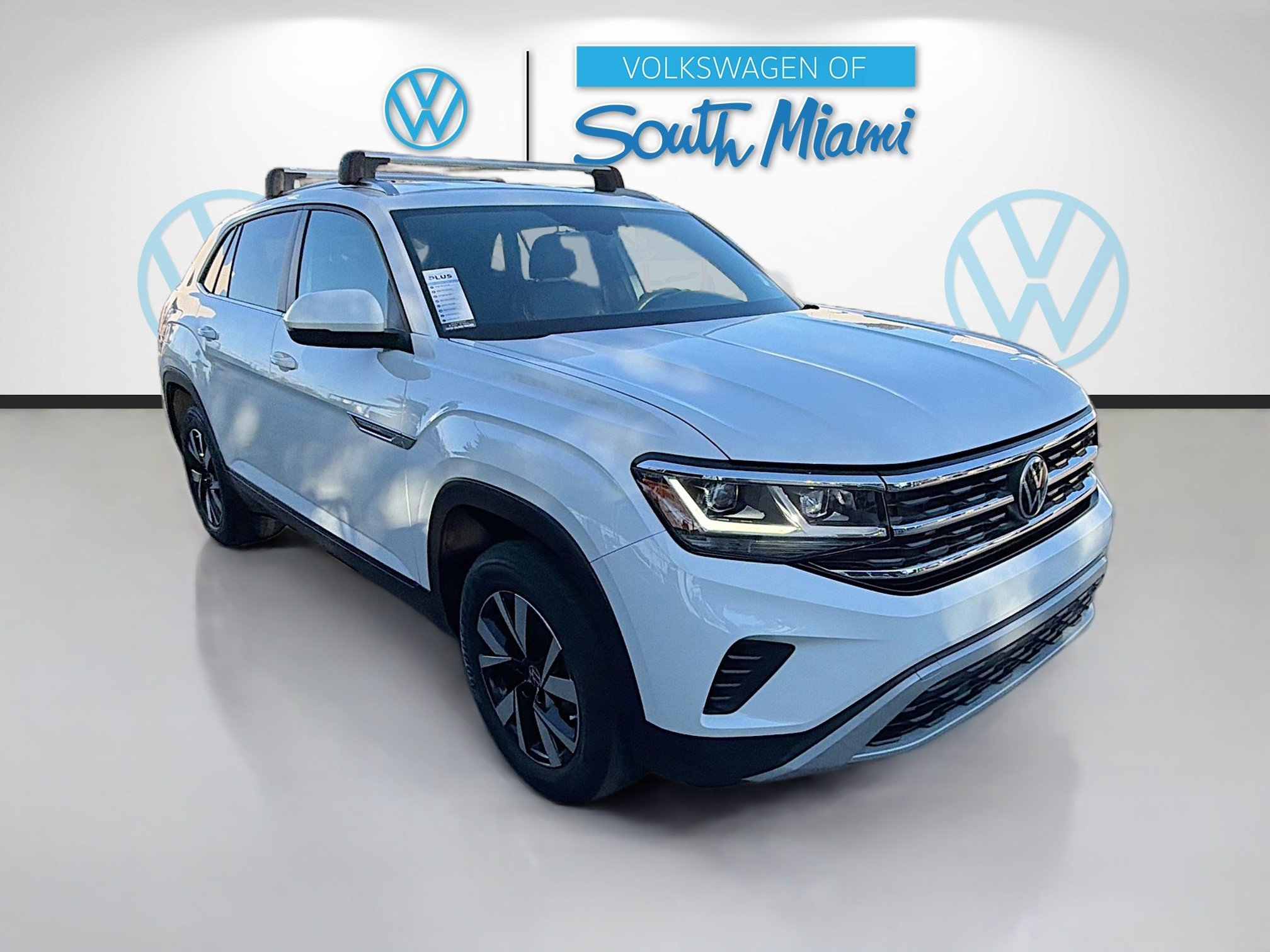 Used 2023 Volkswagen Atlas Cross Sport SE image 1