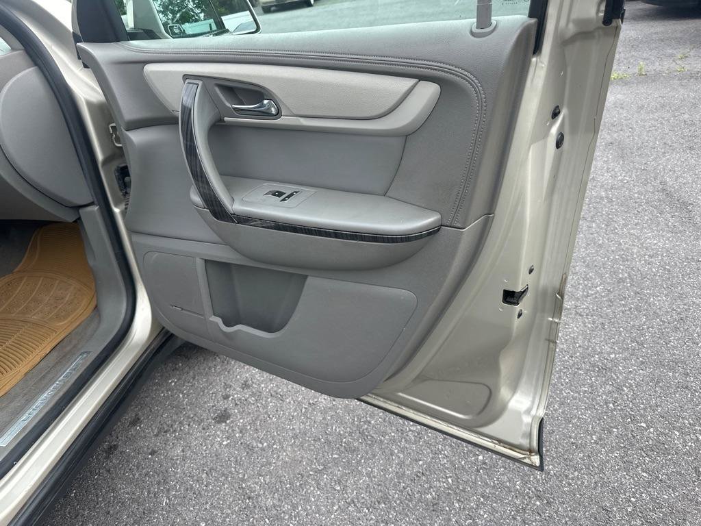 Used 2013 Chevrolet Traverse LTZ AWD/4WD image 35