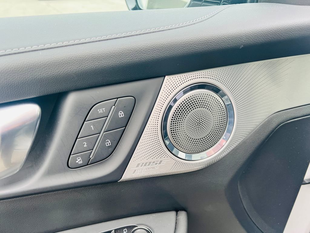 Used 2025 Buick Enclave Avenir w/ Super Cruise Package image 22