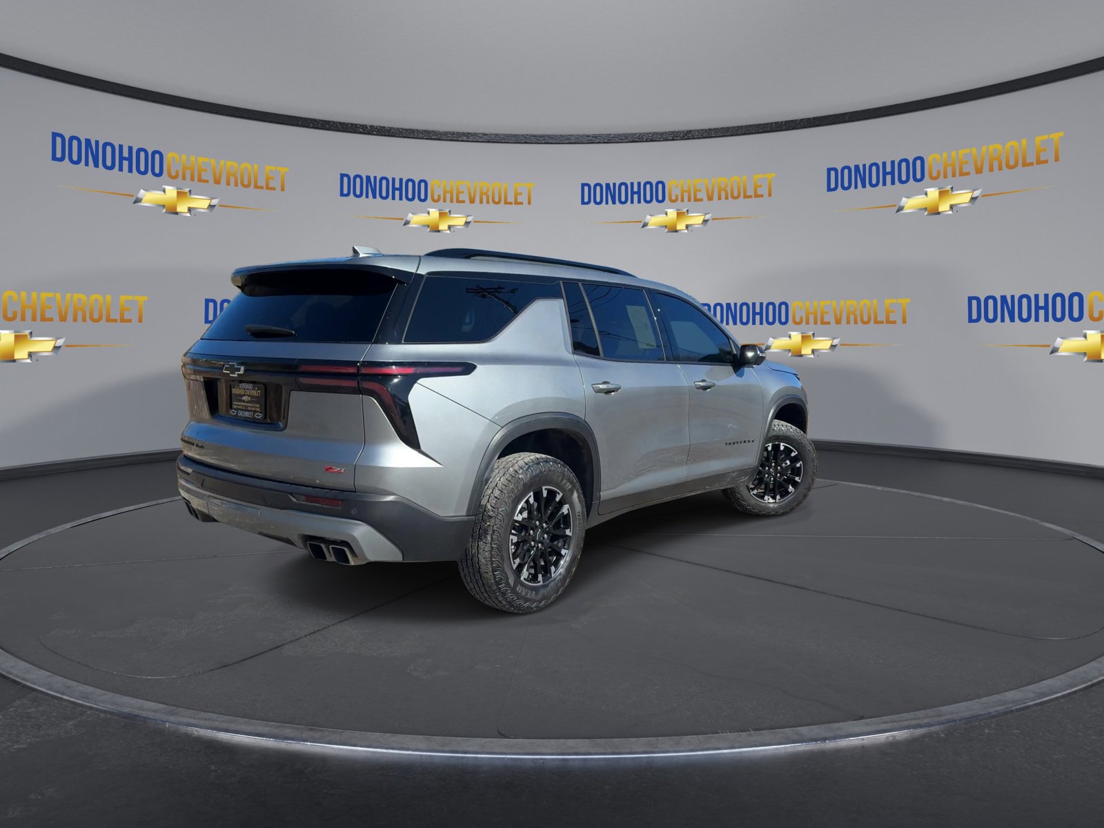 Used 2024 Chevrolet Traverse Z71 image 11