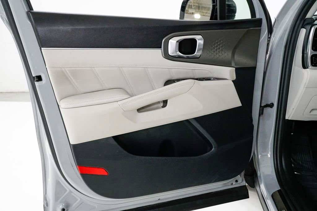 Certified 2023 Kia Sorento SX image 8