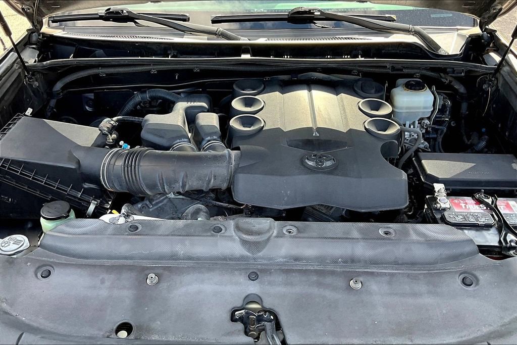 Used 2010 Toyota 4Runner SR5 image 9