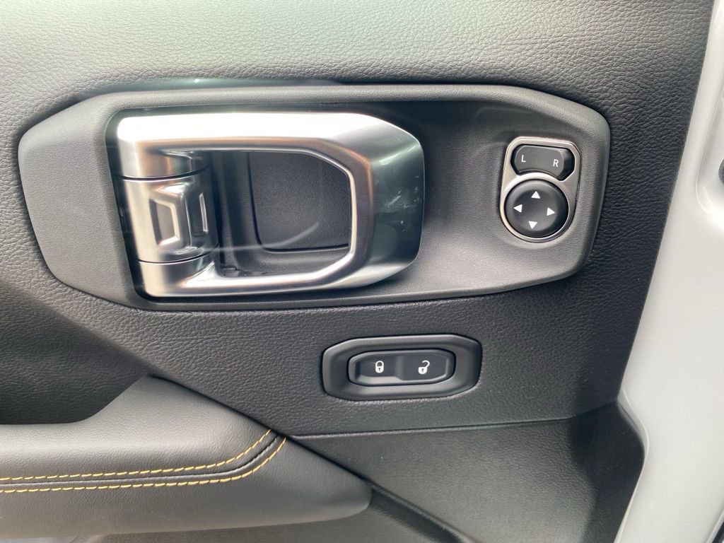 New 2025 Jeep Wrangler Sahara image 20