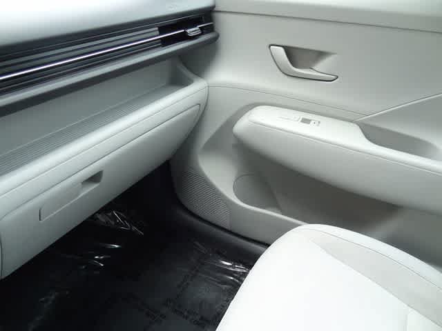 Used 2024 Hyundai Kona SEL FWD image 36
