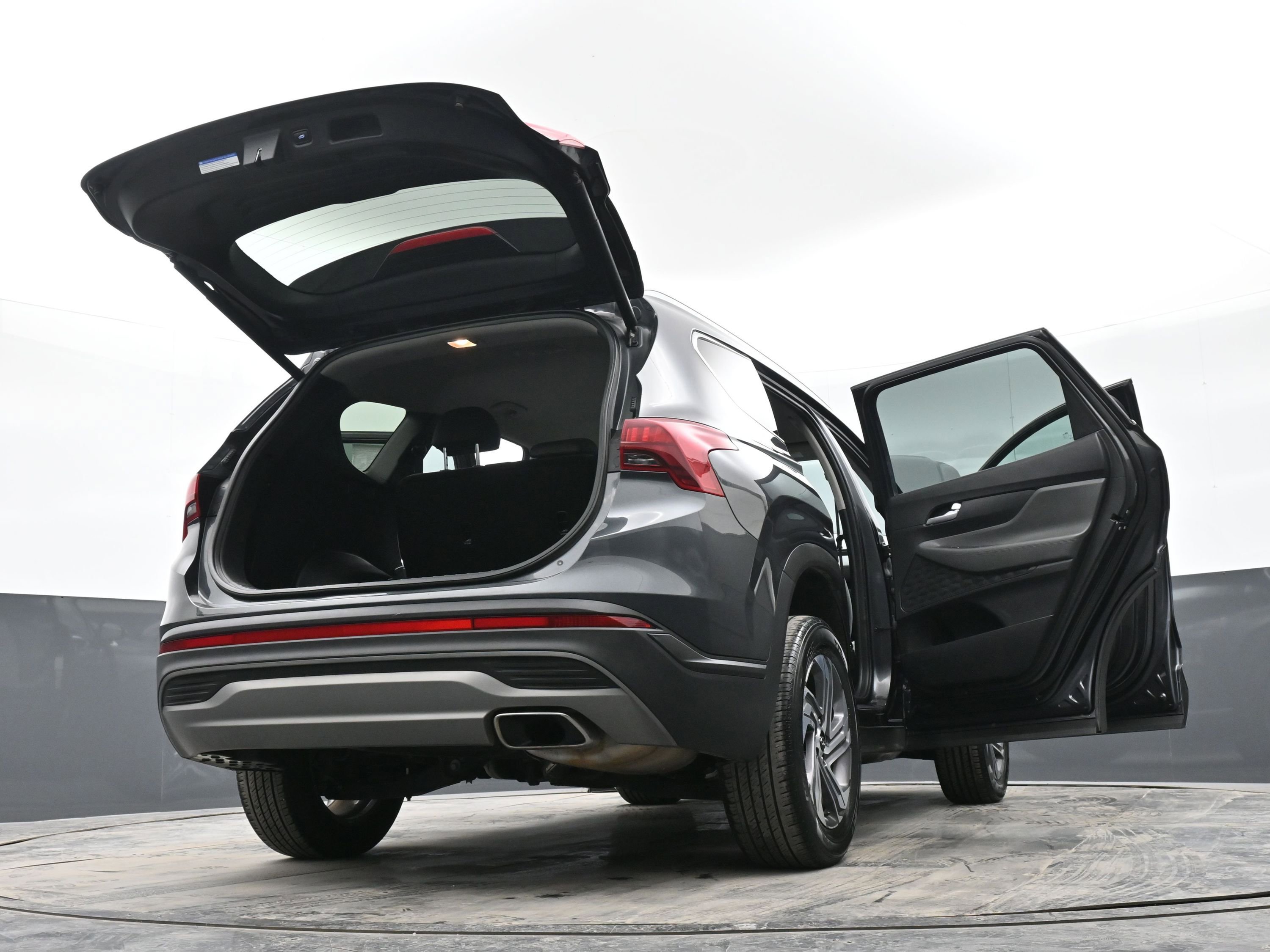 Used 2023 Hyundai Santa Fe SEL image 48