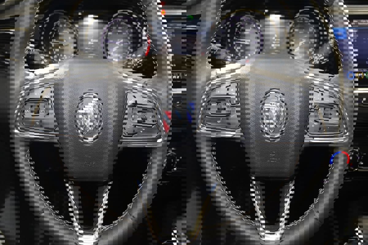 Used 2023 Buick Encore GX Preferred w/ Cold Weather Comfort Package image 33