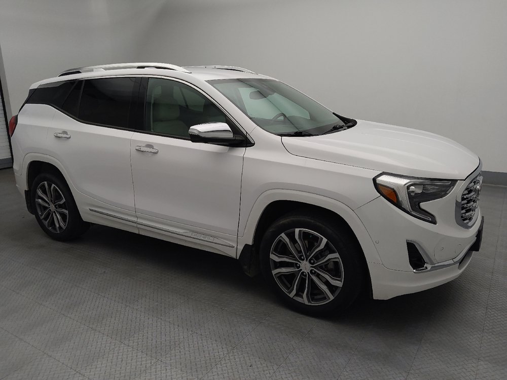 Used 2020 GMC Terrain Denali w/ Denali Premium Package FWD image 11
