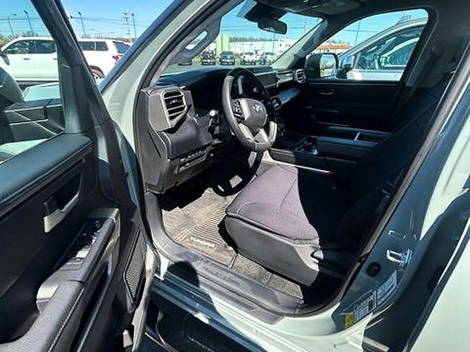 Used 2024 Toyota Tundra SR5 image 4
