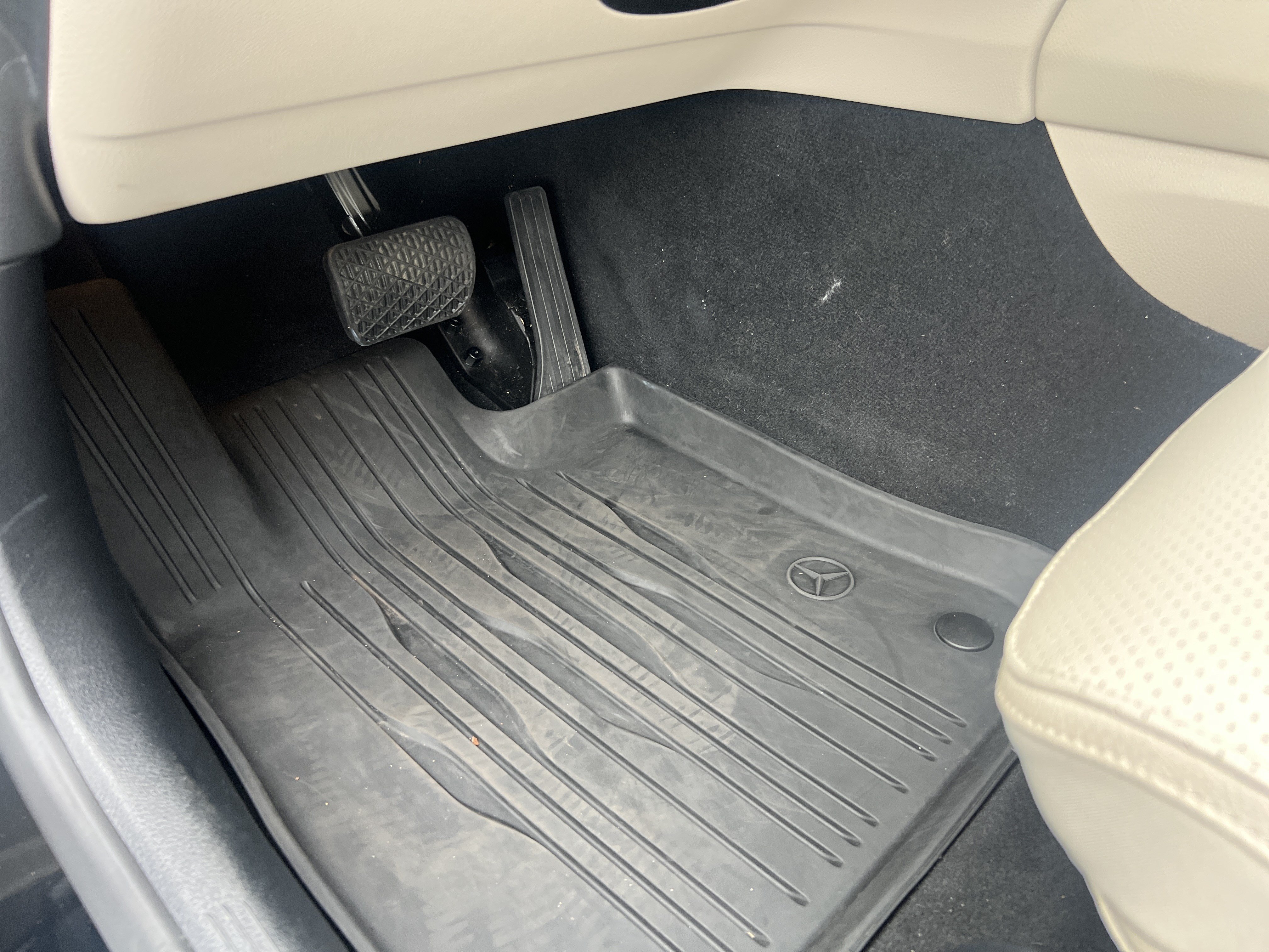 Certified 2026 Mercedes-Benz GLC 300 4MATIC image 17