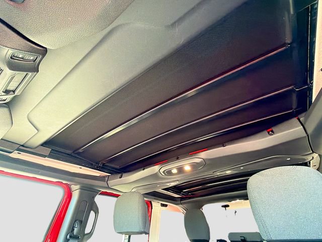 Used 2025 Jeep Wrangler Sahara 4xe w/ Safety Group image 23