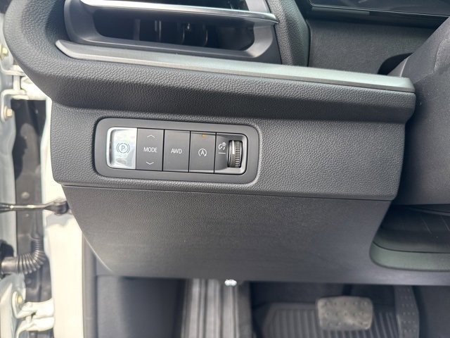 New 2026 Chevrolet Traverse LT w/ LPO, Floor Liner Package image 20