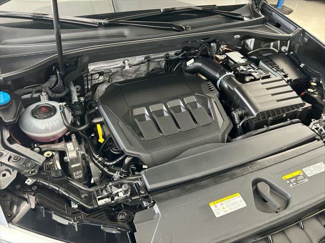 Certified 2025 Audi Q3 2.0T Premium Plus w/ Premium Plus Package image 28