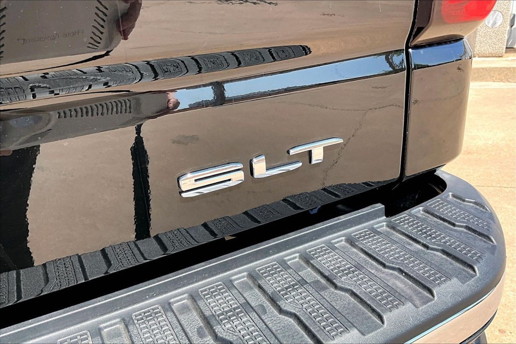 Used 2026 GMC Sierra 1500 SLT AWD/4WD image 29