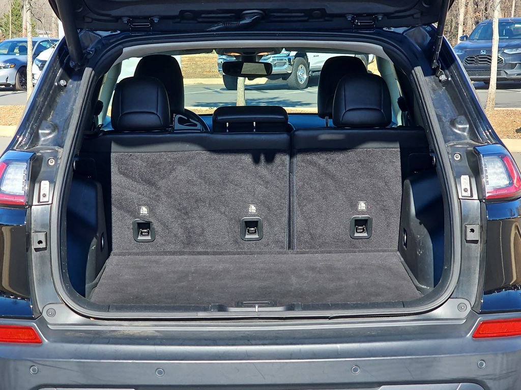 Used 2020 Jeep Cherokee Latitude Plus w/ Comfort/Convenience Group image 15