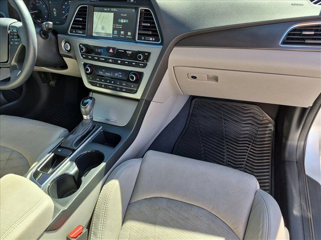 Used 2016 Hyundai Sonata Sport w/ Option Group 03 FWD image 21