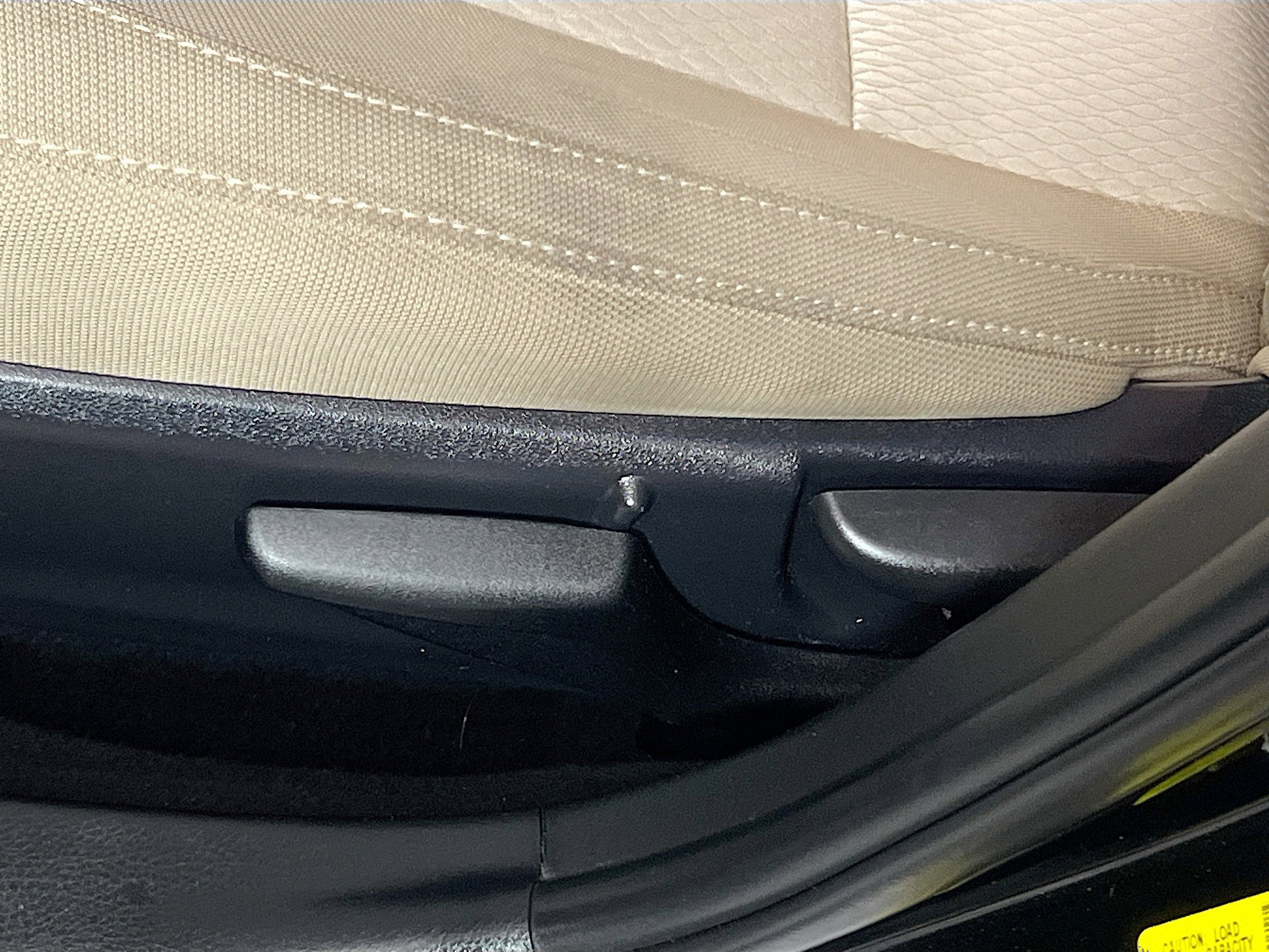 Used 2016 Toyota Corolla LE image 15