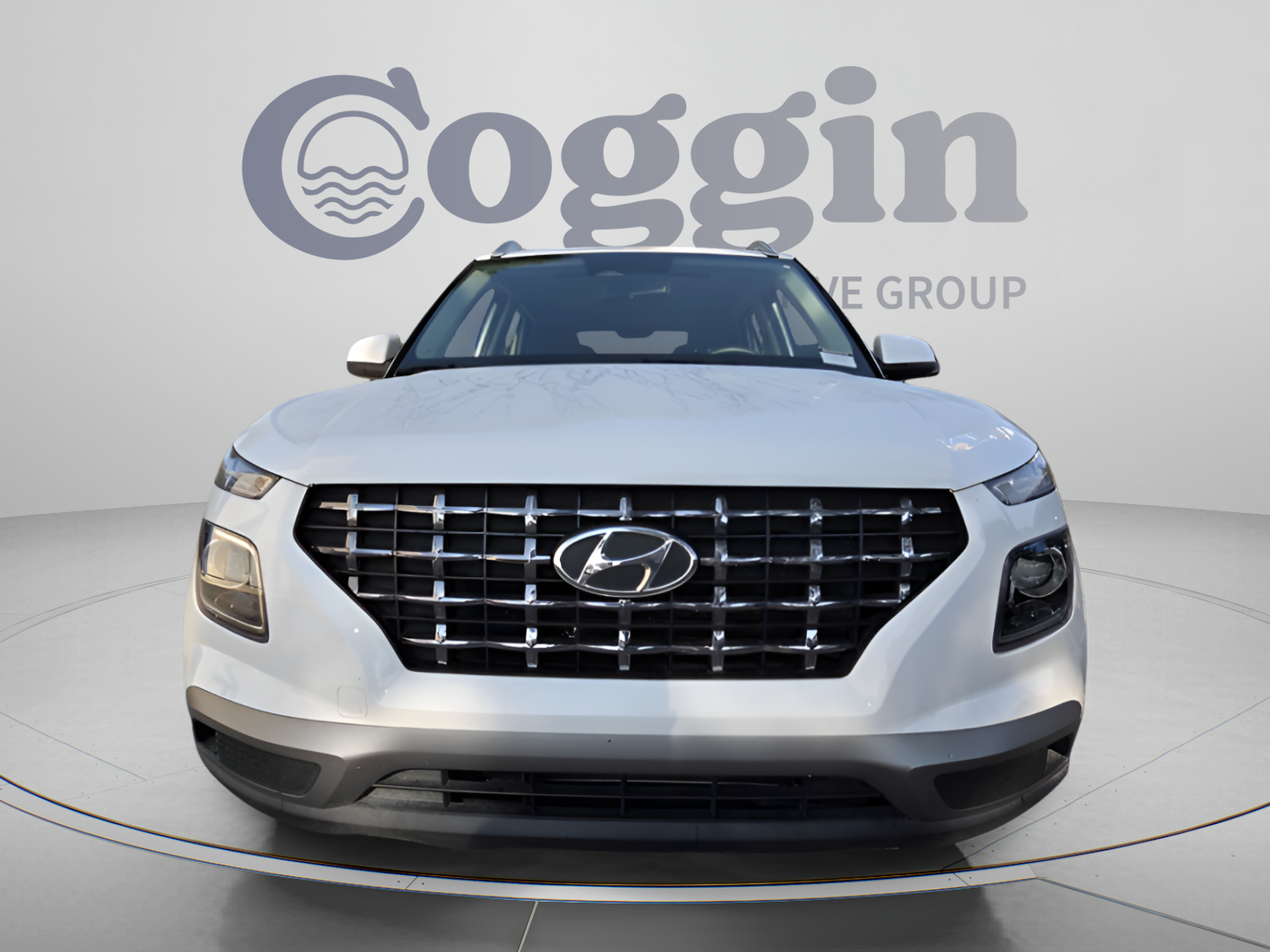 Used 2025 Hyundai Venue SEL FWD image 8