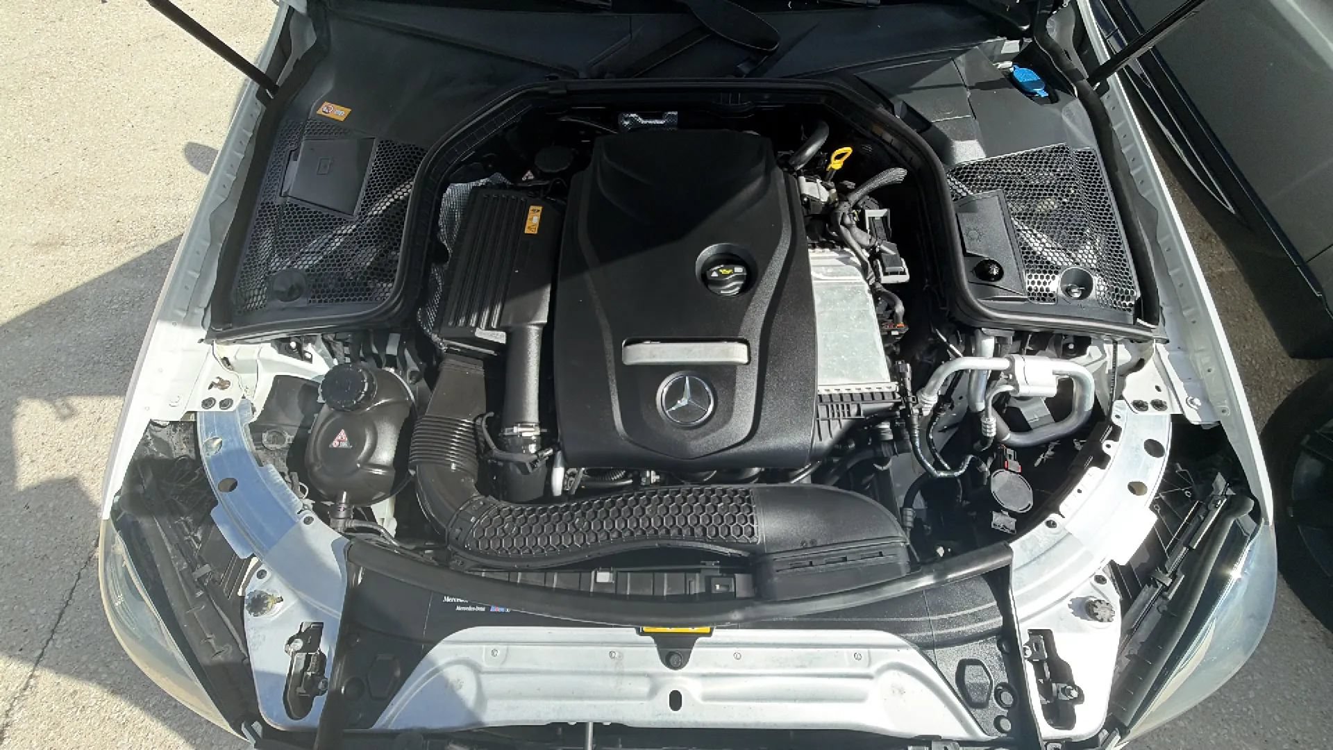 Used 2017 Mercedes-Benz C 300 Sedan image 27