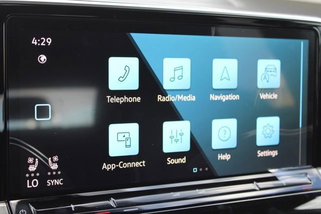 New 2026 Volkswagen Atlas Cross Sport SE image 23