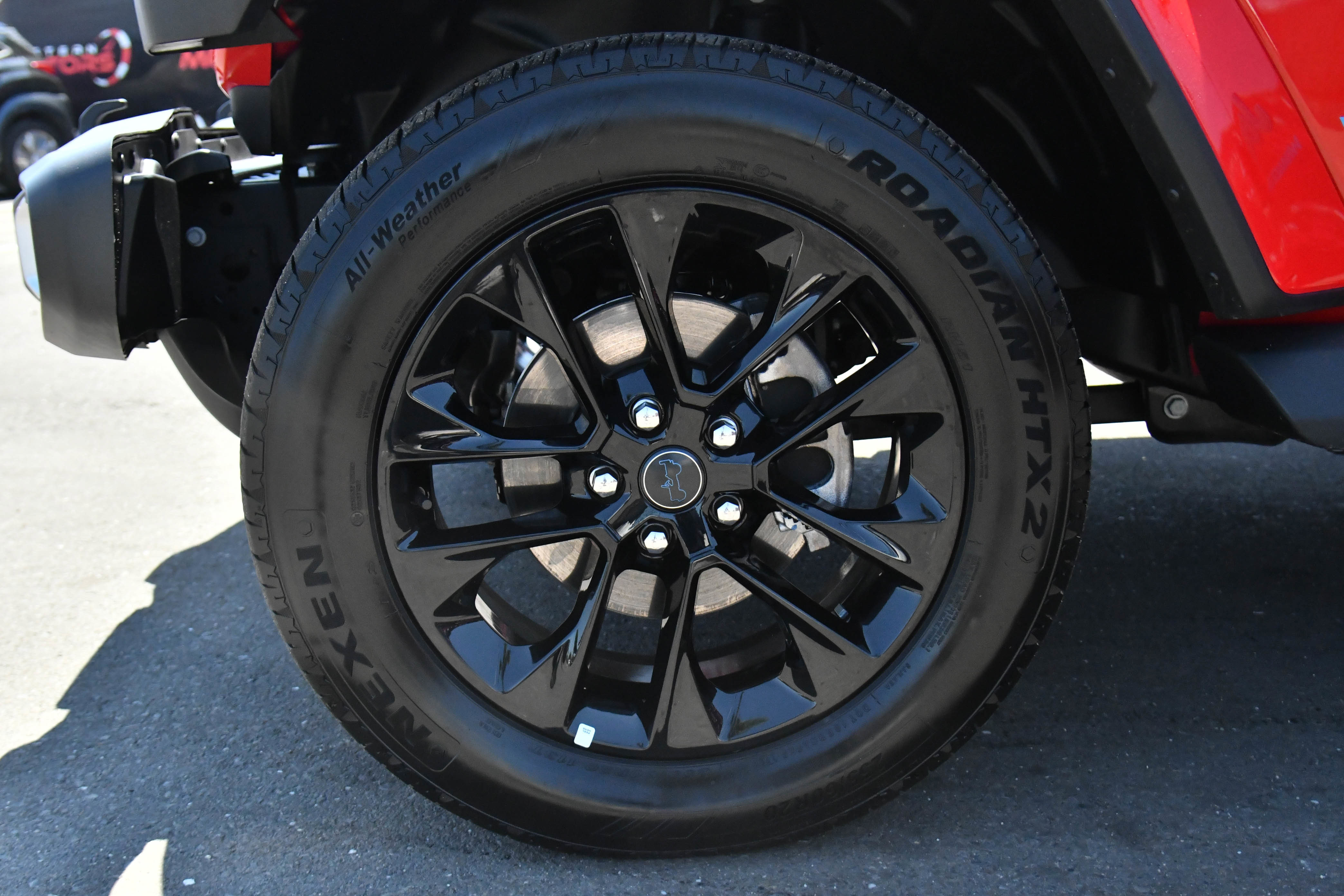 Used 2025 Jeep Wrangler Unlimited Sahara AWD/4WD image 12