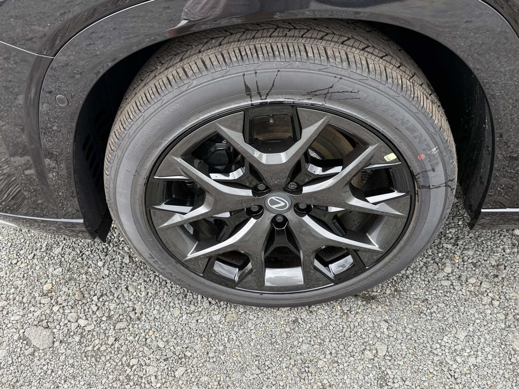New 2026 Lexus TX 500h AWD image 7