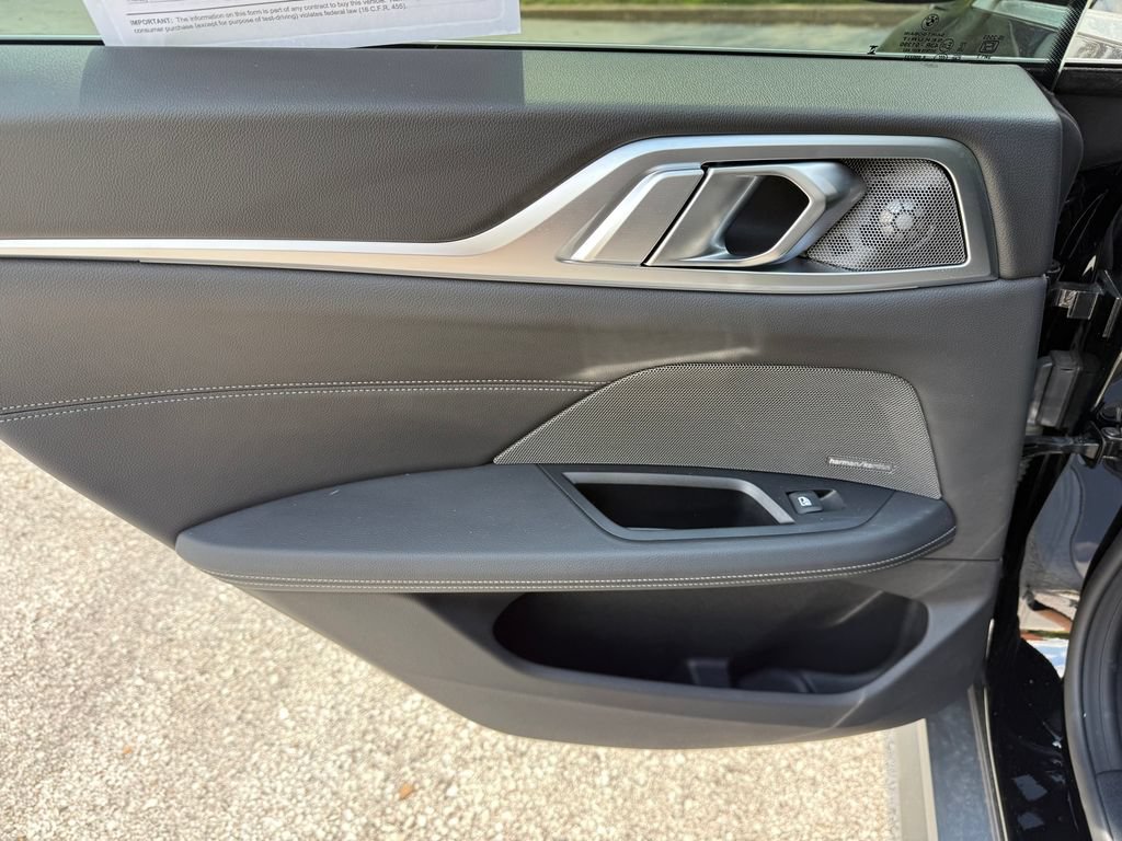 Used 2025 BMW i4 eDrive40 w/ Premium Package RWD image 27