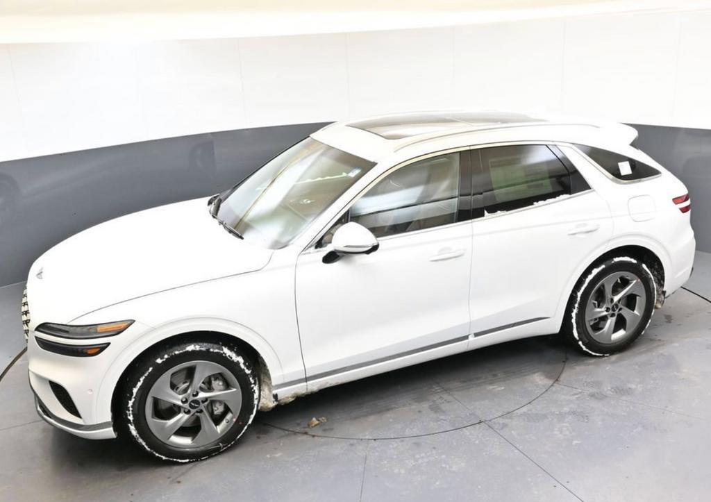 Used 2025 Genesis GV70 2.5T image 16