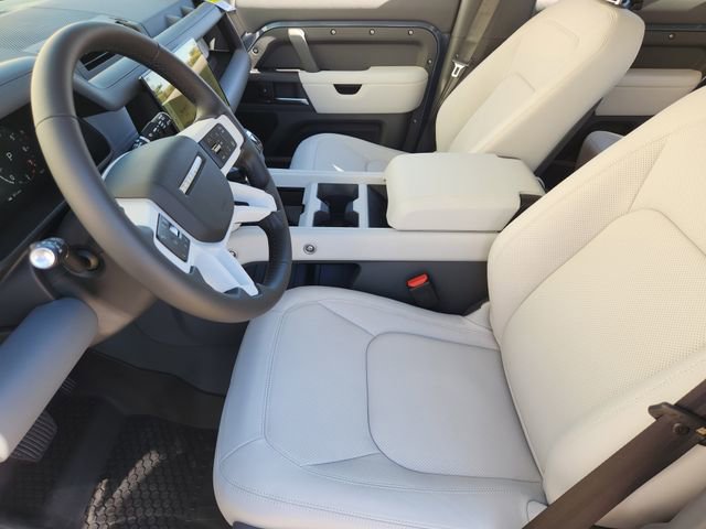 Used 2026 Land Rover Defender 110 S image 9