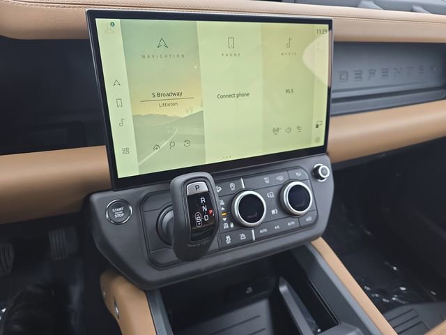 New 2026 Land Rover Defender 110 X-Dynamic SE AWD/4WD image 15