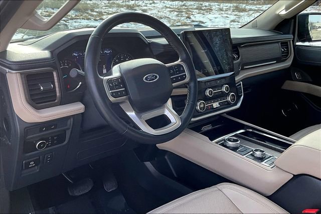 Used 2024 Ford Expedition Max Limited image 13