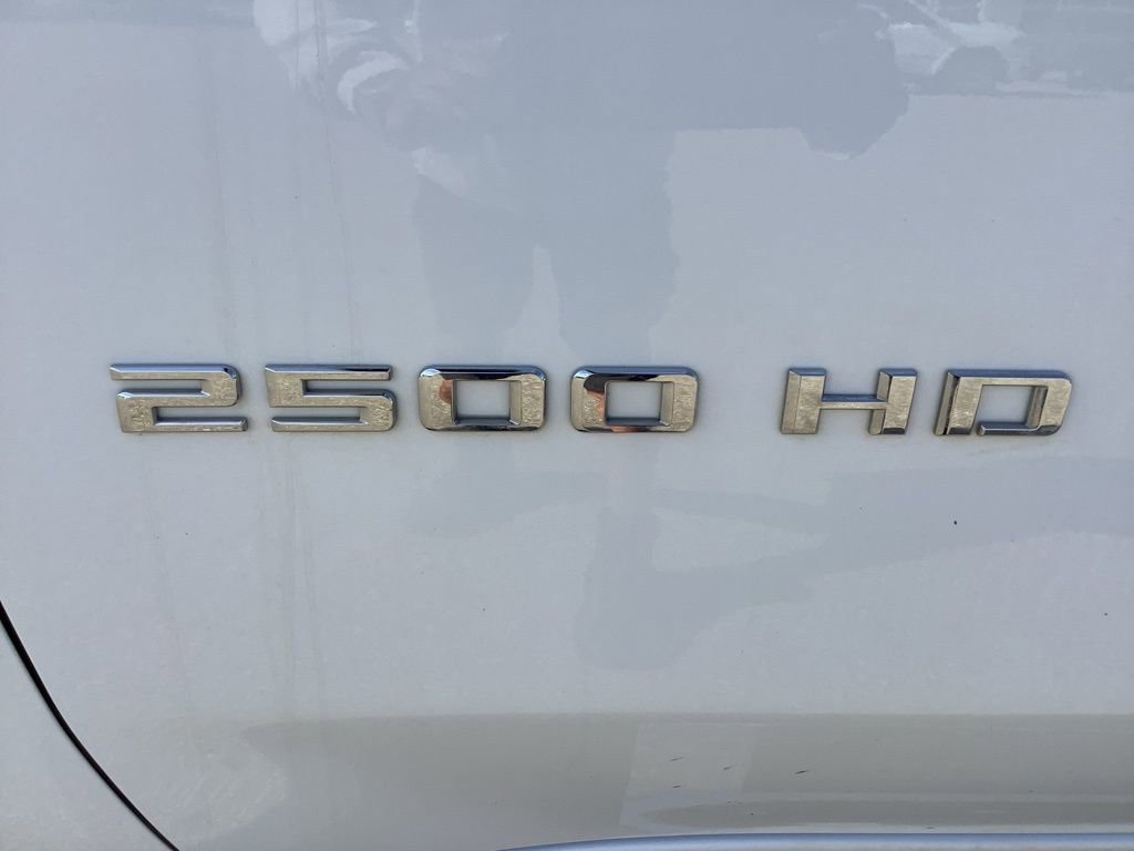 Used 2024 Chevrolet Silverado 2500 LT image 10