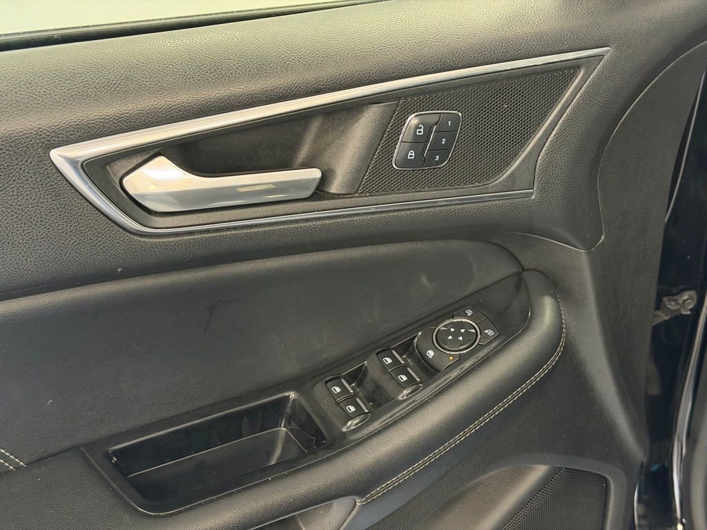 Used 2017 Ford Edge Sport w/ Equipment Group 401A AWD/4WD image 13