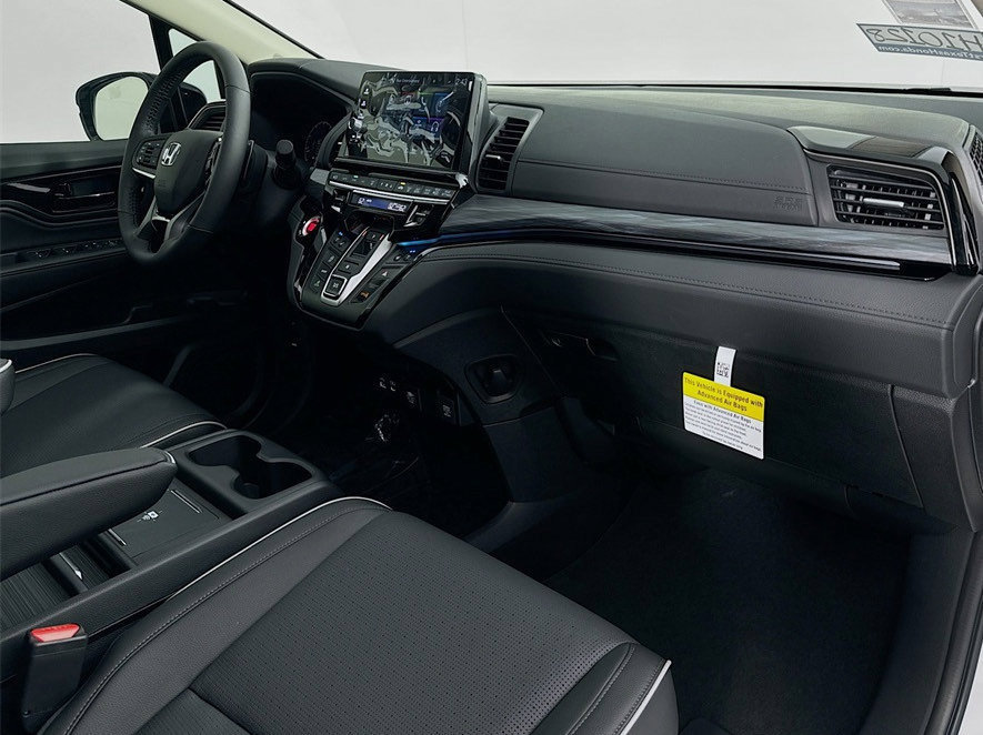 Used 2026 Honda Odyssey Elite image 45