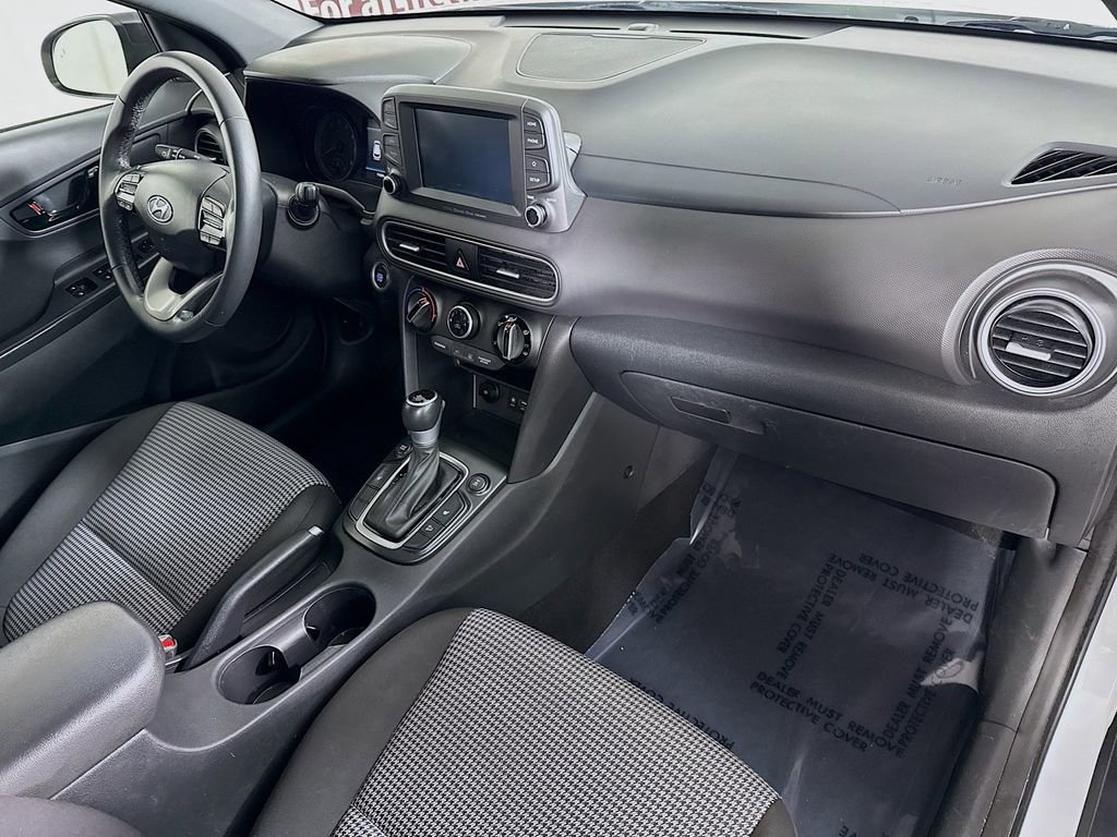 Certified 2021 Hyundai Kona Night w/ Cargo Package image 32