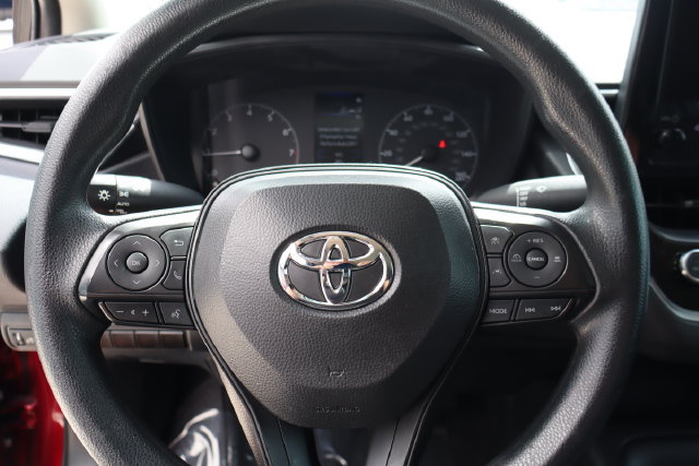 Used 2024 Toyota Corolla LE w/ LE Convenience Package FWD image 29