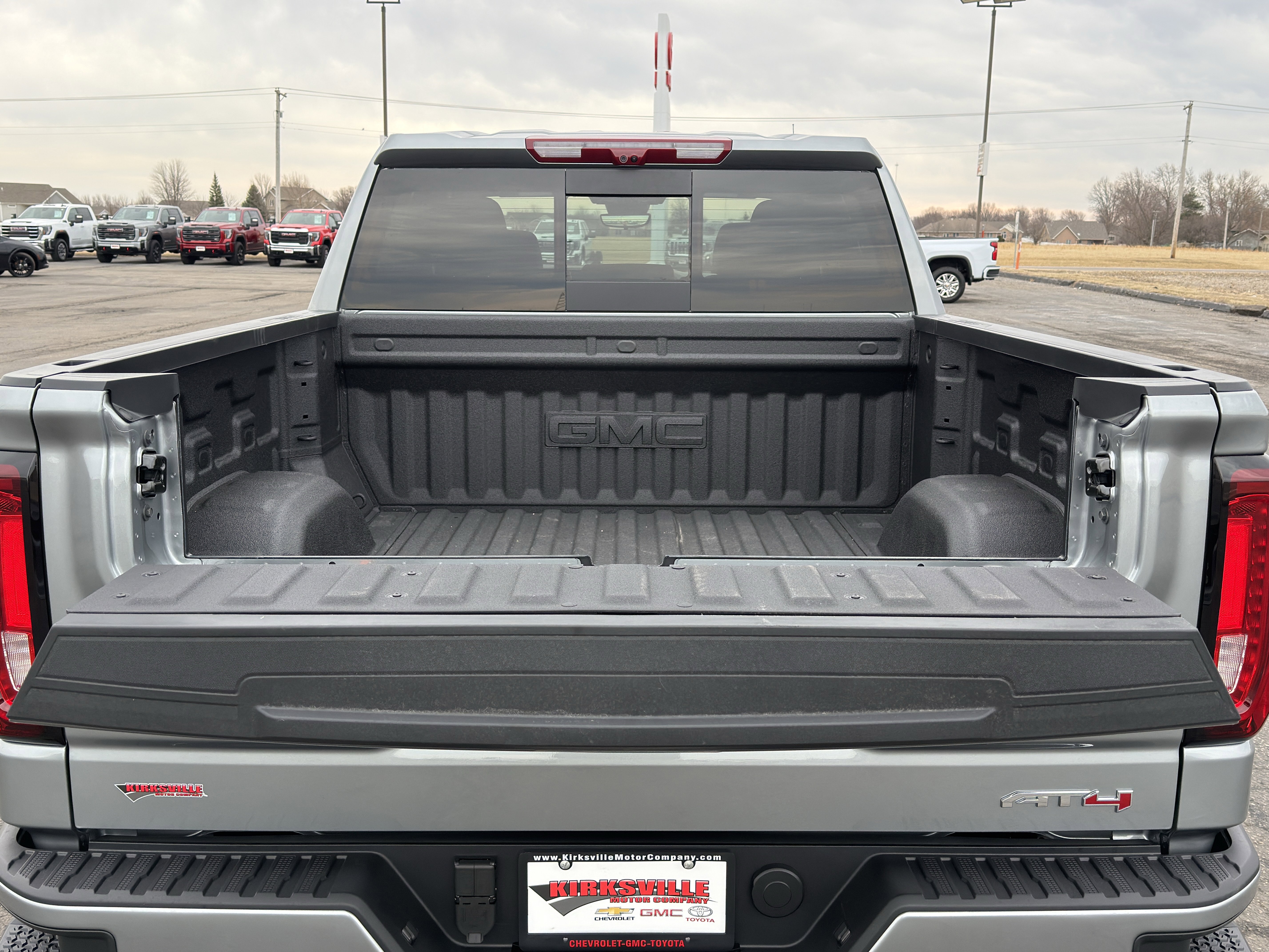 New 2026 GMC Sierra 1500 AT4 w/ AT4 Premium Package image 7