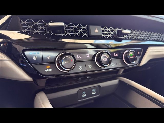 Certified 2025 Honda Accord Touring image 29