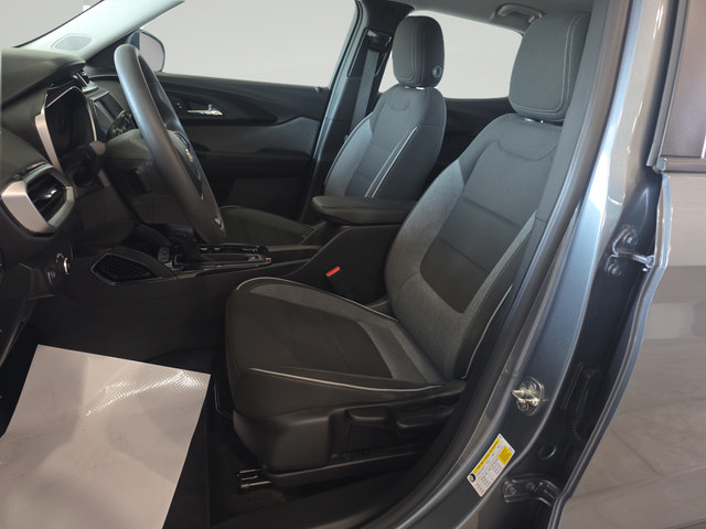 Used 2021 Chevrolet TrailBlazer LS FWD image 12