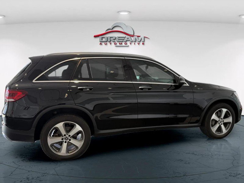 Used 2020 Mercedes-Benz GLC 300 4MATIC w/ Premium Package image 22