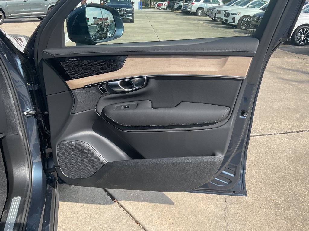New 2027 Volvo XC90 B6 Plus AWD/4WD image 18