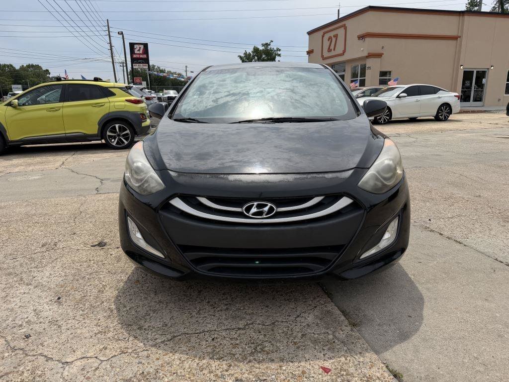 Used 2013 Hyundai Elantra GT FWD image 2