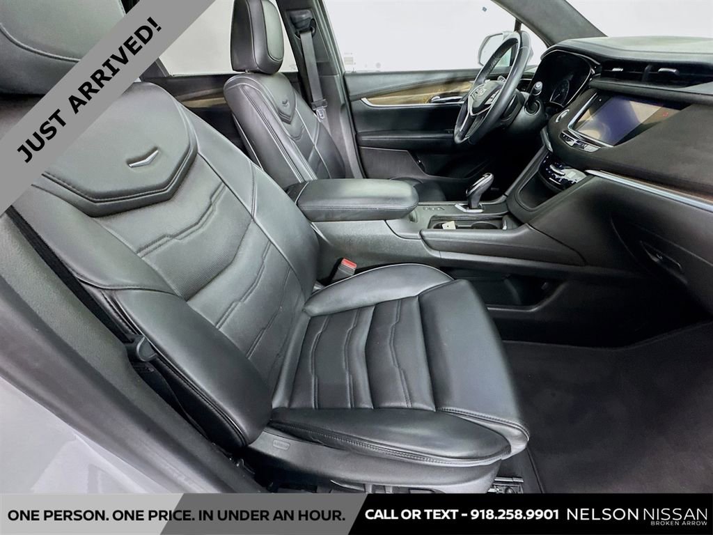 Used 2017 Cadillac XT5 Platinum image 30