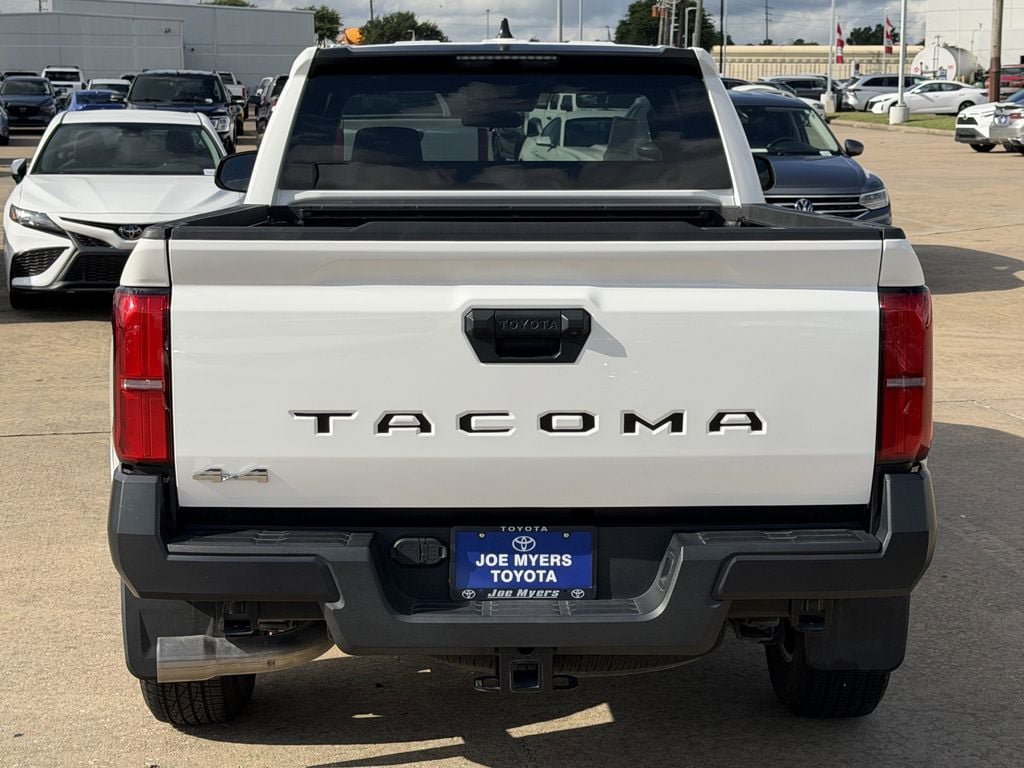 Used 2025 Toyota Tacoma SR AWD/4WD image 8