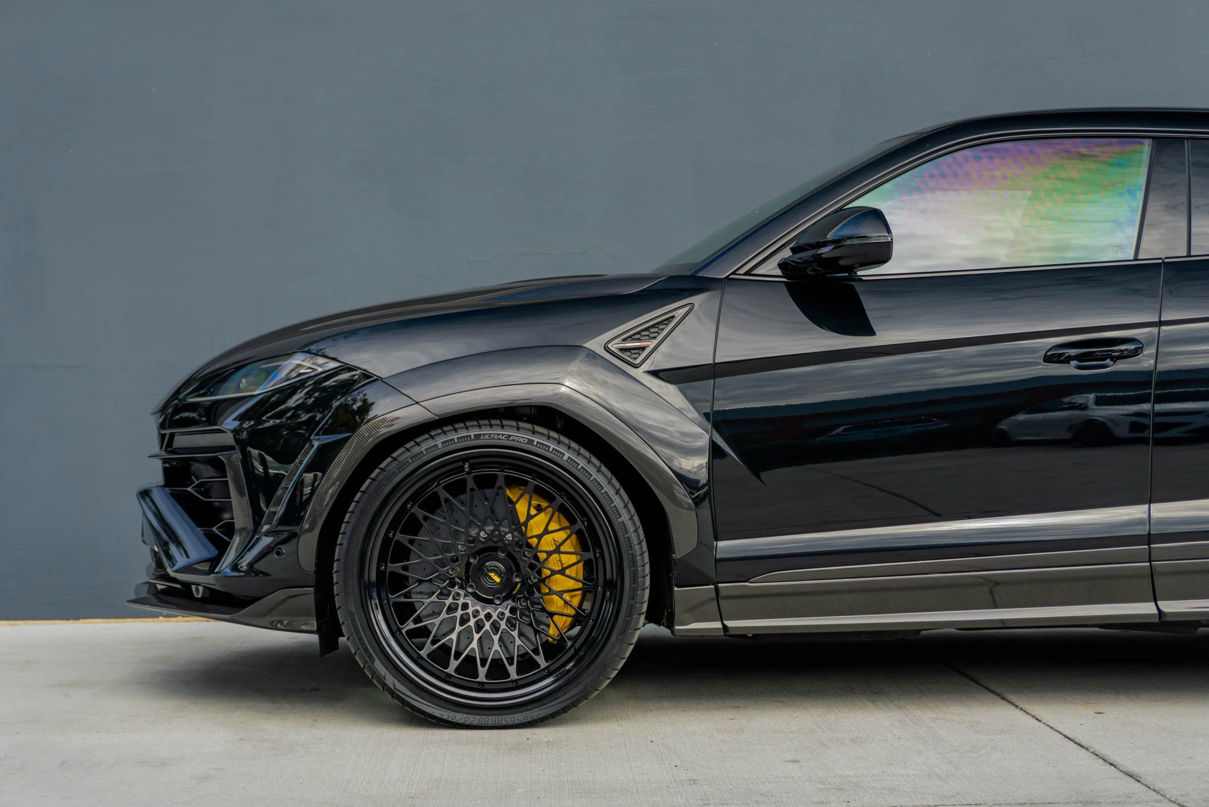 Used 2025 Lamborghini Urus SE image 18