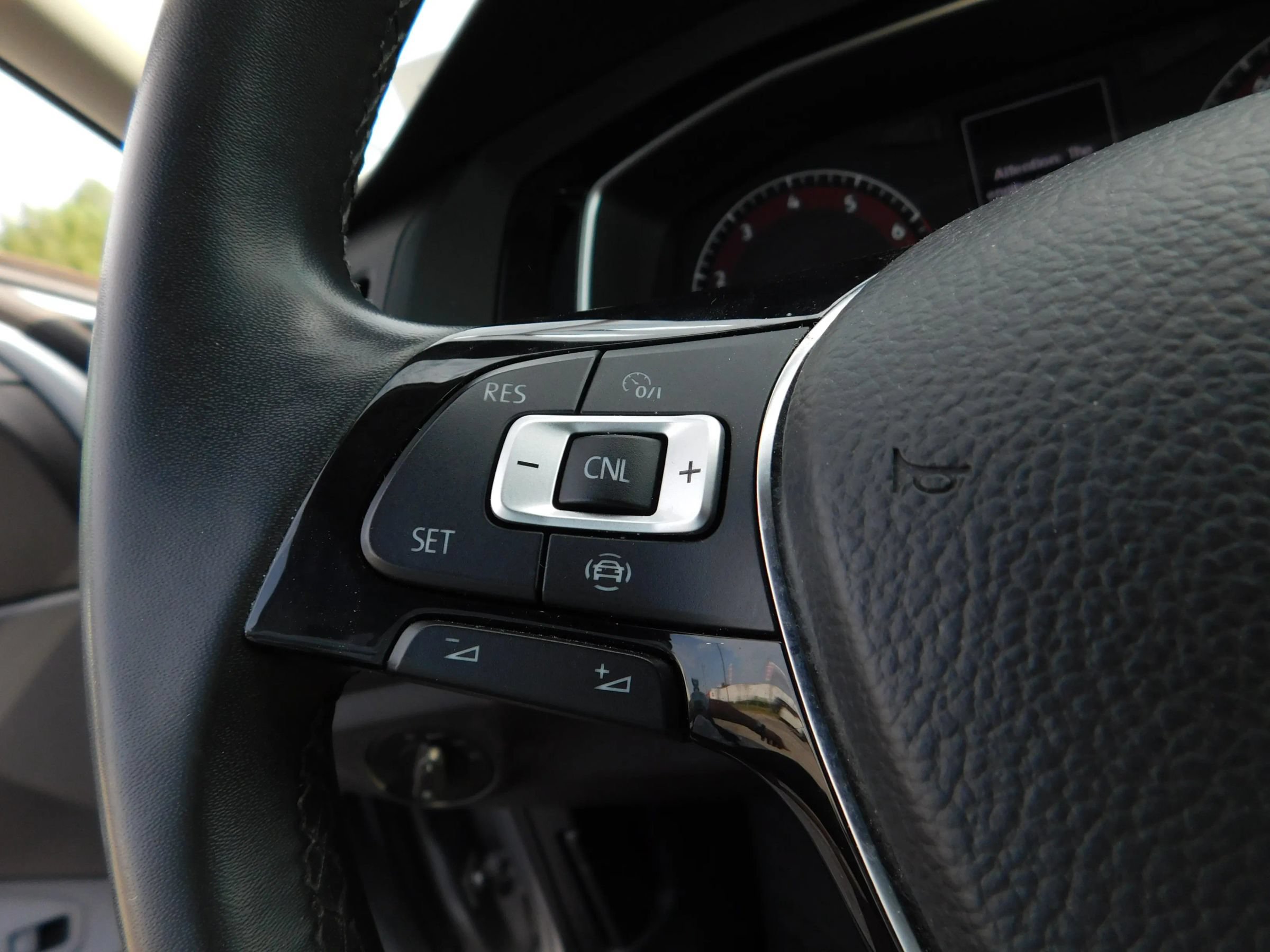 Used 2020 Volkswagen Jetta SE w/ SE Cold Weather Package FWD image 19