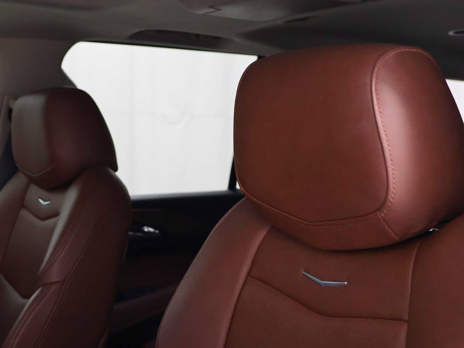 Used 2016 Cadillac Escalade ESV Luxury AWD/4WD image 18