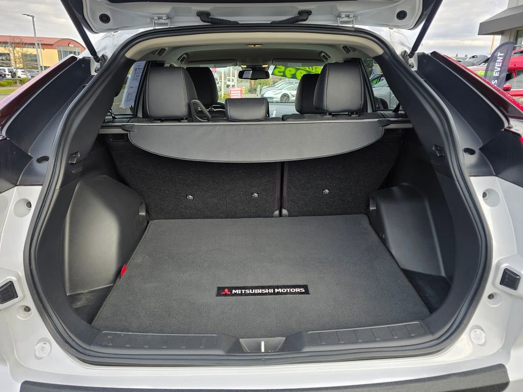 Used 2022 Mitsubishi Eclipse Cross SE image 11