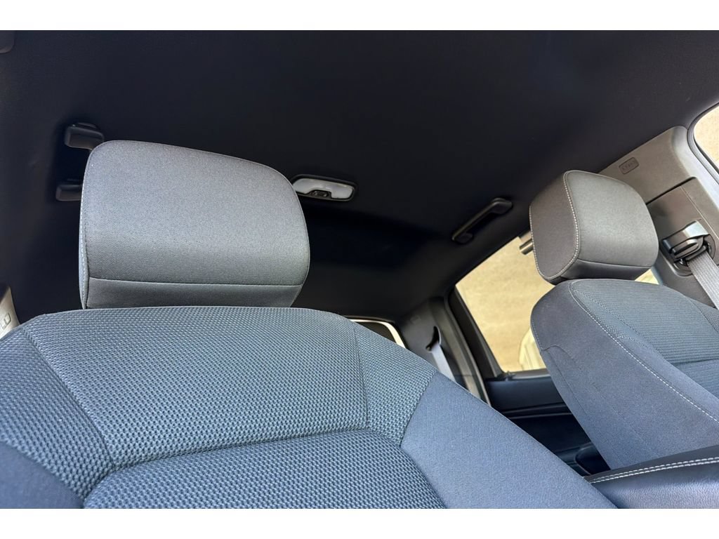 Used 2024 GMC Canyon Elevation w/ Convenience Package RWD image 18